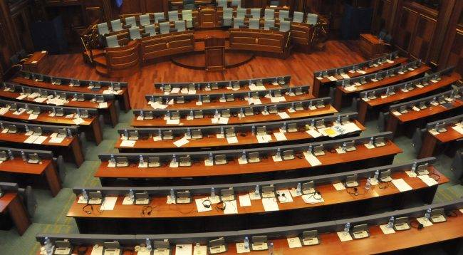 Meclis Oturumuna VV ve LDK Milletvekilleri Katılmıyor