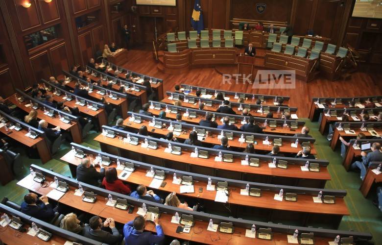 6+Parlamento Grubu Bir Milletvekilsiz Kaldı