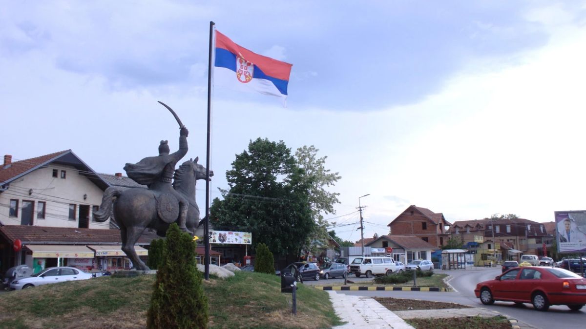 Kosova’daki Sırp Kurumlarının Yöneticileri Serbest Bırakıldı