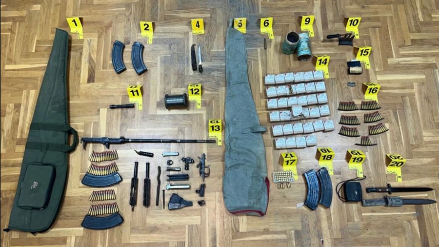Kuzey Mitroviça’da Çok Sayıda Silah ve Mühimmat Ele Geçirildi