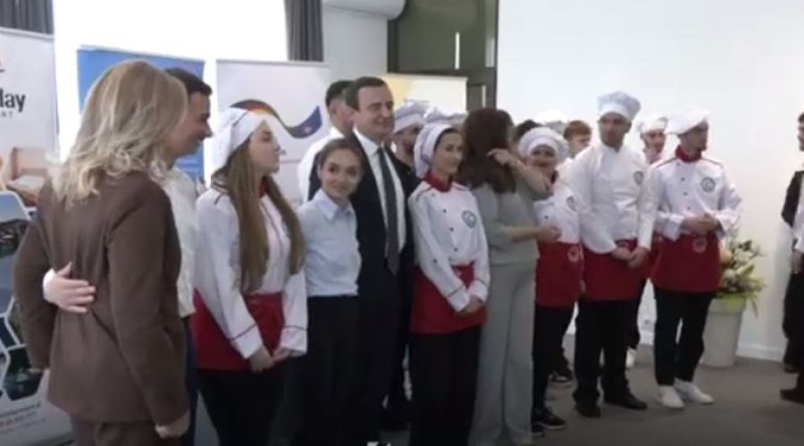 Kosova’da İlk Dual Eğitim Mezunları Sertifikalarını Aldı