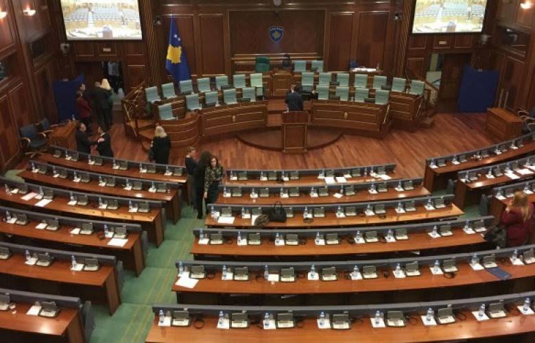Meclis Oturumu Yarına Ertelendi