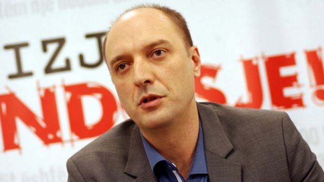 Vetëvendosje'den Özel Mahkeme Hakkında Gensoru Önergesi