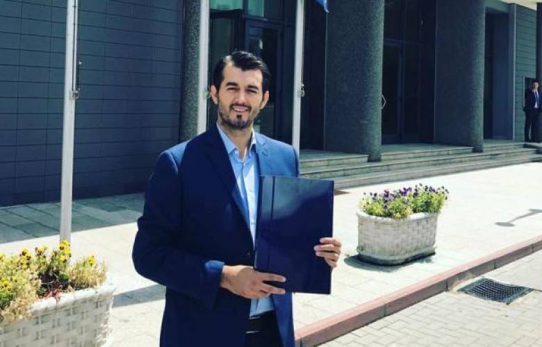 Labinot Tahiri AKR’dan İstifa Etti