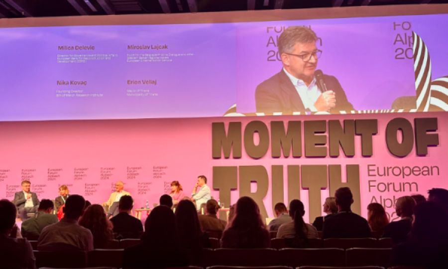 Lajçak  Alpbach Forumuna Katılıyor