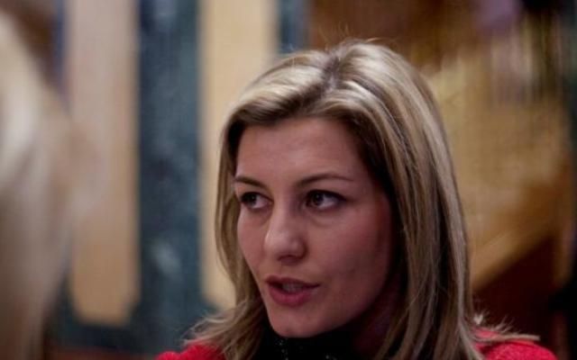 Lama: Hükümet Sırbistan'a Boyun Eğmektedir