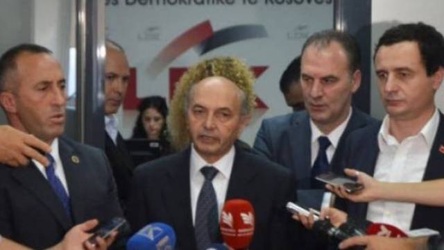 LAN İçin Anahtar Mevkiler, Vetvendosje İçin Bakanlıklar