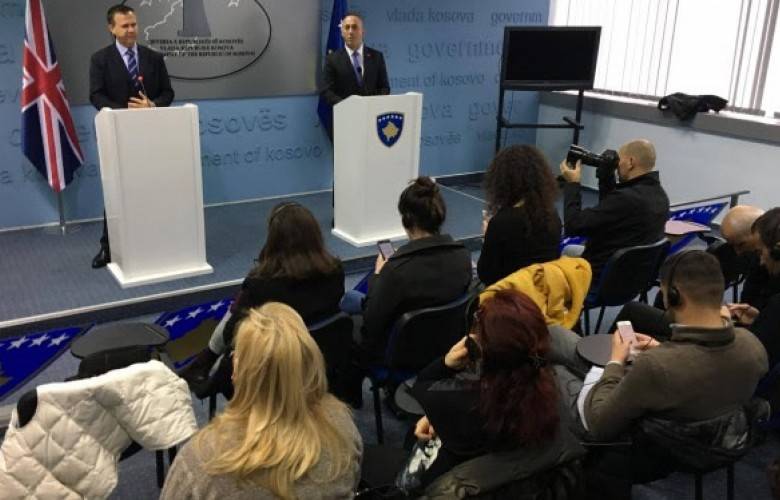 Britanya Generali 18 Yıl Sonra Kosova’ya Geldi