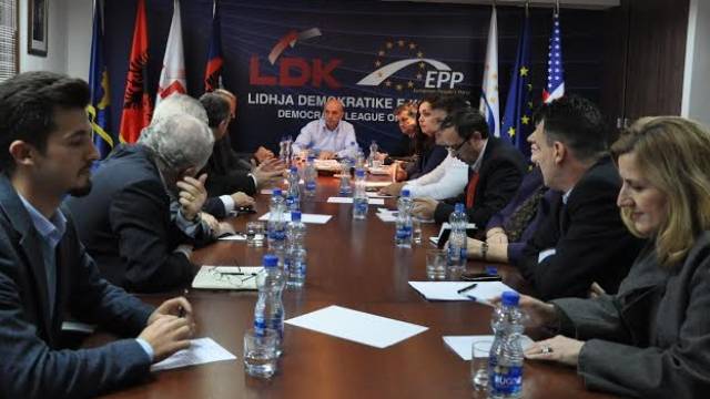 LDK-nın Kararı,  Isa Mustafa Başbakan