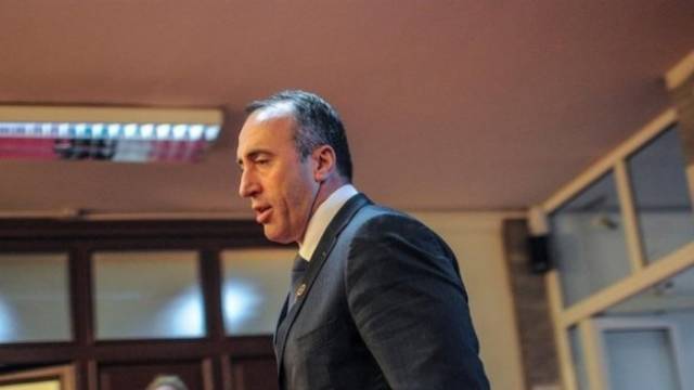 LDK Başbakanlığı Talep Ediyor,  AAK ise Vermede Tereddütlü