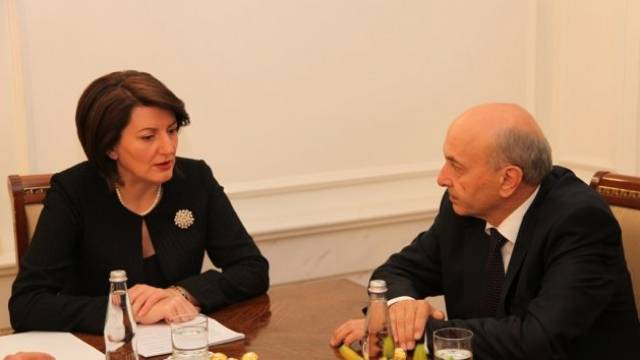Mustafa: Çözüm Mecliste Bulunmalı