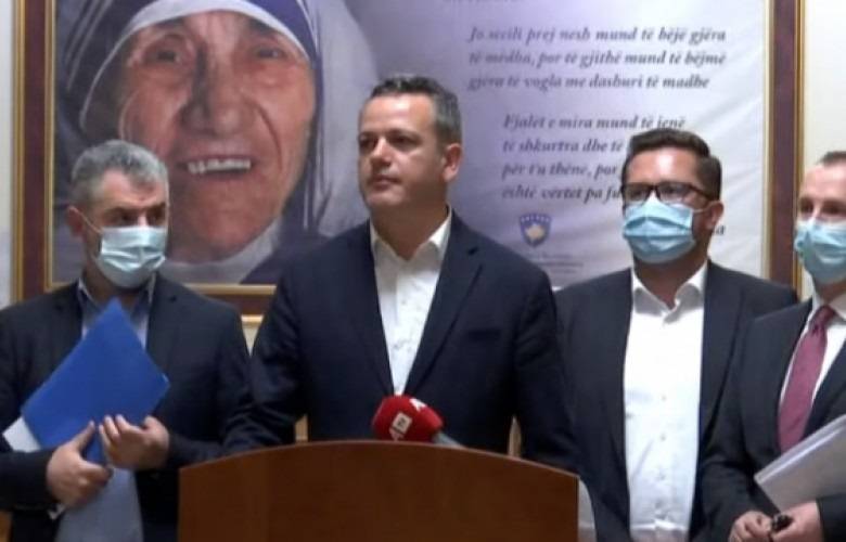 Seçimler Yasası Geri Çekilmezse,  Oturuma Katılmayız
