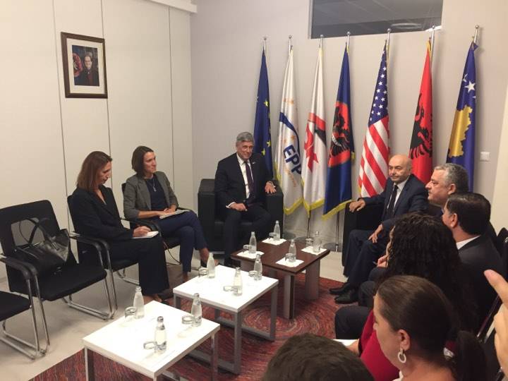 LDK Başkanı Mustafa Büyükelçi Kosnett ile Görüştü