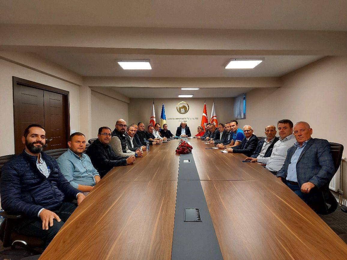KDTP Çalışmaları ve Tüzük Taslağı Görüşüldü