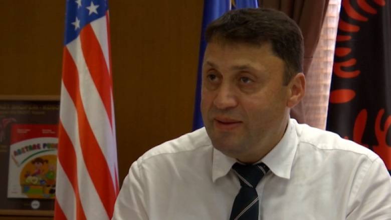Bakan Likaj’dan Üniversite Öğrencilerine İyi Dersler Dileği
