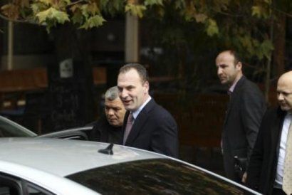 Limaj Kleçka'da Dostlarıyla Buluşuyor