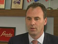 Bakan Limaj'ın Eşi Vefat Etti