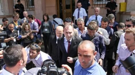 Limaj'a Daha İki Ay Gözaltı