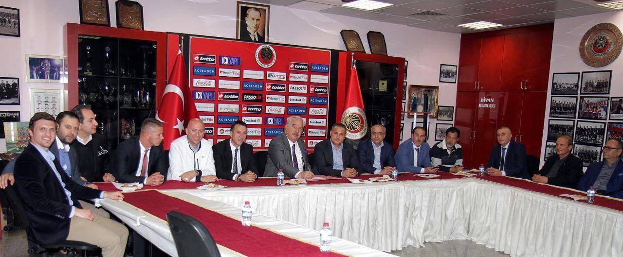 Liria-Gençlerbirliği Kardeş Kulüp Protokolü İmzaladı