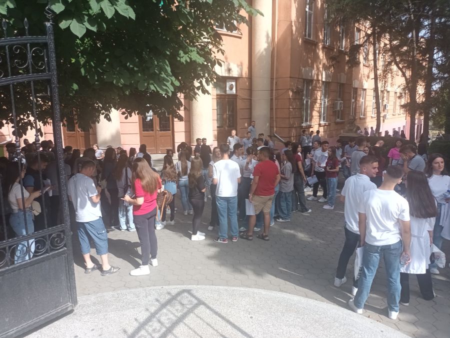 19.000'den Fazla Öğrenci Bugün Mezuniyet Sınavına Giriyor