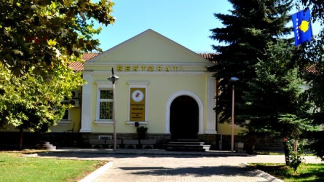 Priştine Üniversitesi'nde Skandallar  Sürüyor