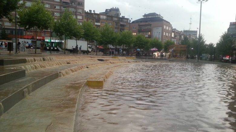 Priştine Dünkü Su Baskınlarını Minimal Sonuçlarla Atlattı