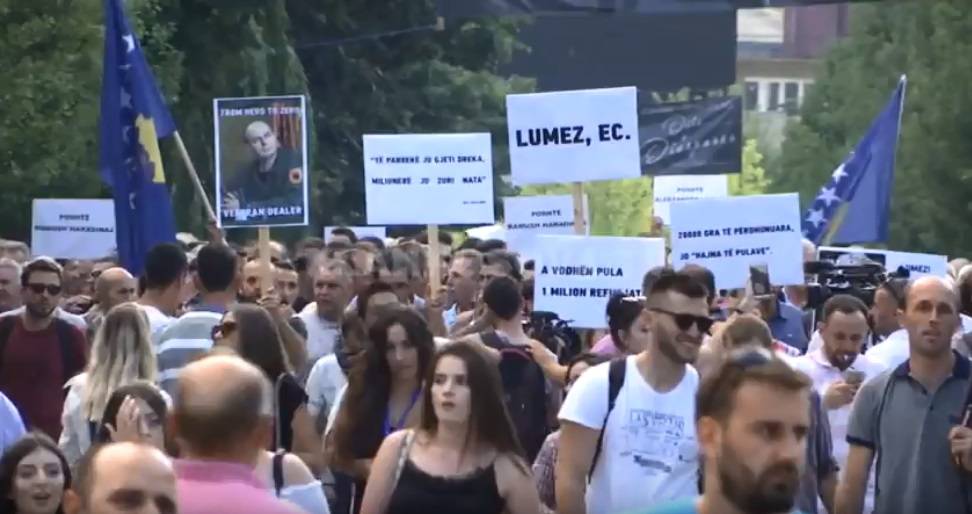 Yargı, Siyasilerin Hizmetinde Olmamalı