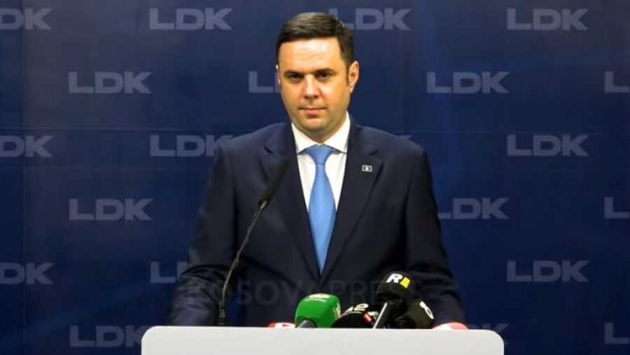 Abdixhiku: "Böyleleriyle Ne Görüşme Ne Anlayış Mümkün"