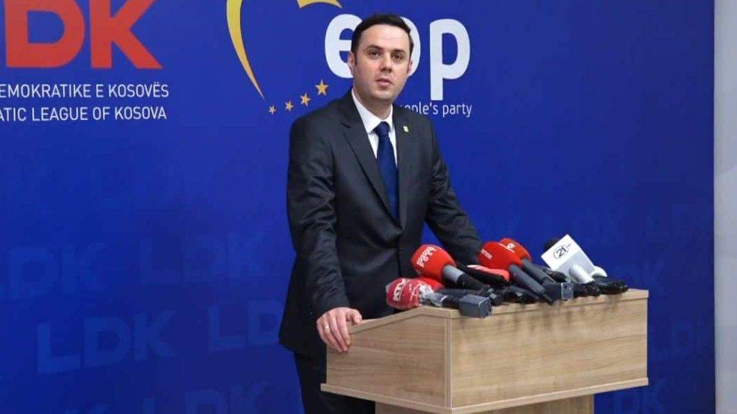 Seçimlerin Ertelenmesi,  Demokrasinin Askıya Alınmasıdır