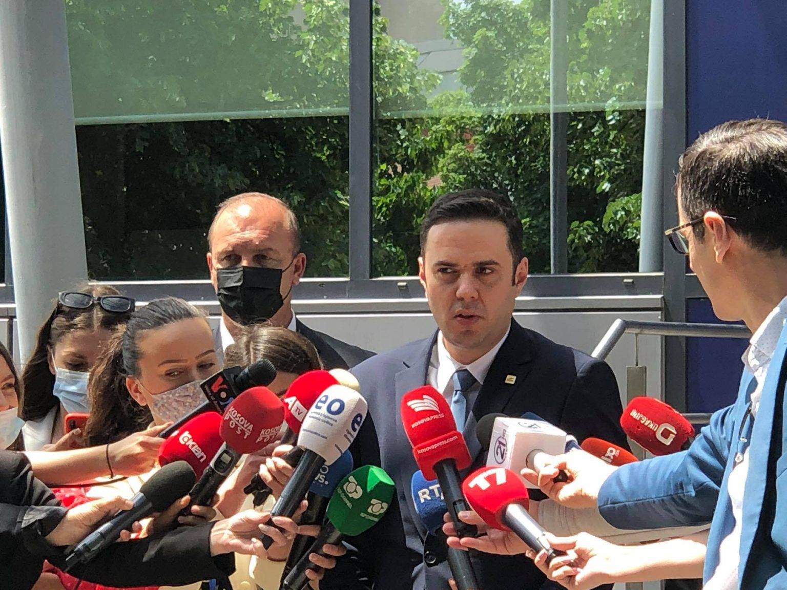 Abdixhiku, Kurti ile Görüşmesinin Detaylarını Paylaştı