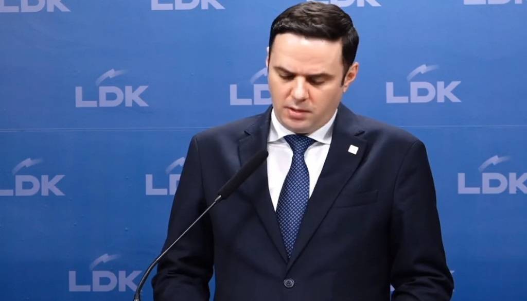 Kurti’nin Ürettiği Alakasız Konulara Dahil Olmuyoruz