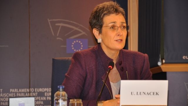 Lunacek Kosova Ziyaretine Devam Ediyor