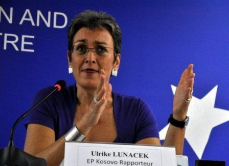 Lunaçek Kuzeye Ait Siyasi Diyalogdan yana