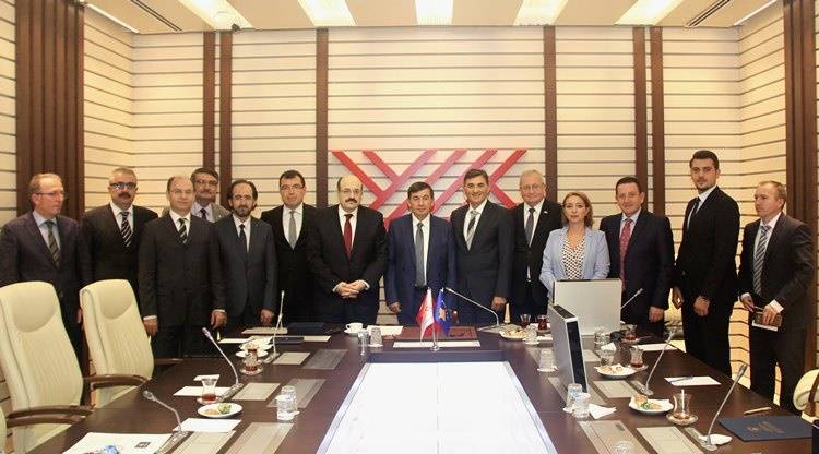 Türk Öğrencilere Burs Sayısı 24'e Çıkarıldı