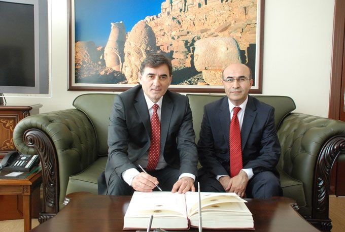 Bakan Yağcılar Adıyaman'da Vali Demirtaş ve Rektör Gönüllü ile Görüştü