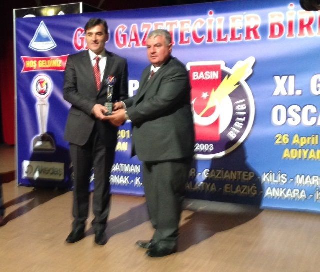 Mahir Yağcılar'a Türk Dünyası Bakanı Ödülü