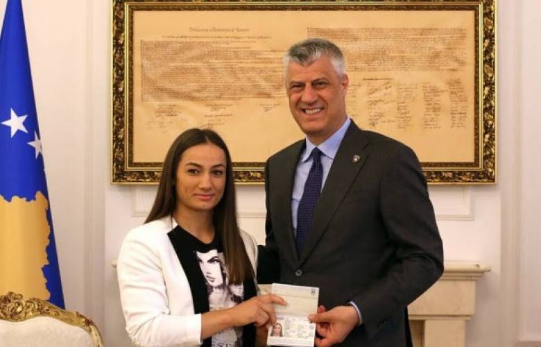 Thaçi, Majlinda  Kelmendi’ye Diplomatik Pasaport Verdi