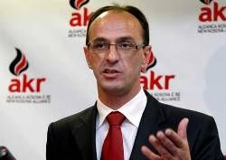 Pacolli'nin İstenmemesi Halinde AKR Koalisyondan Çekilmeye Hazır