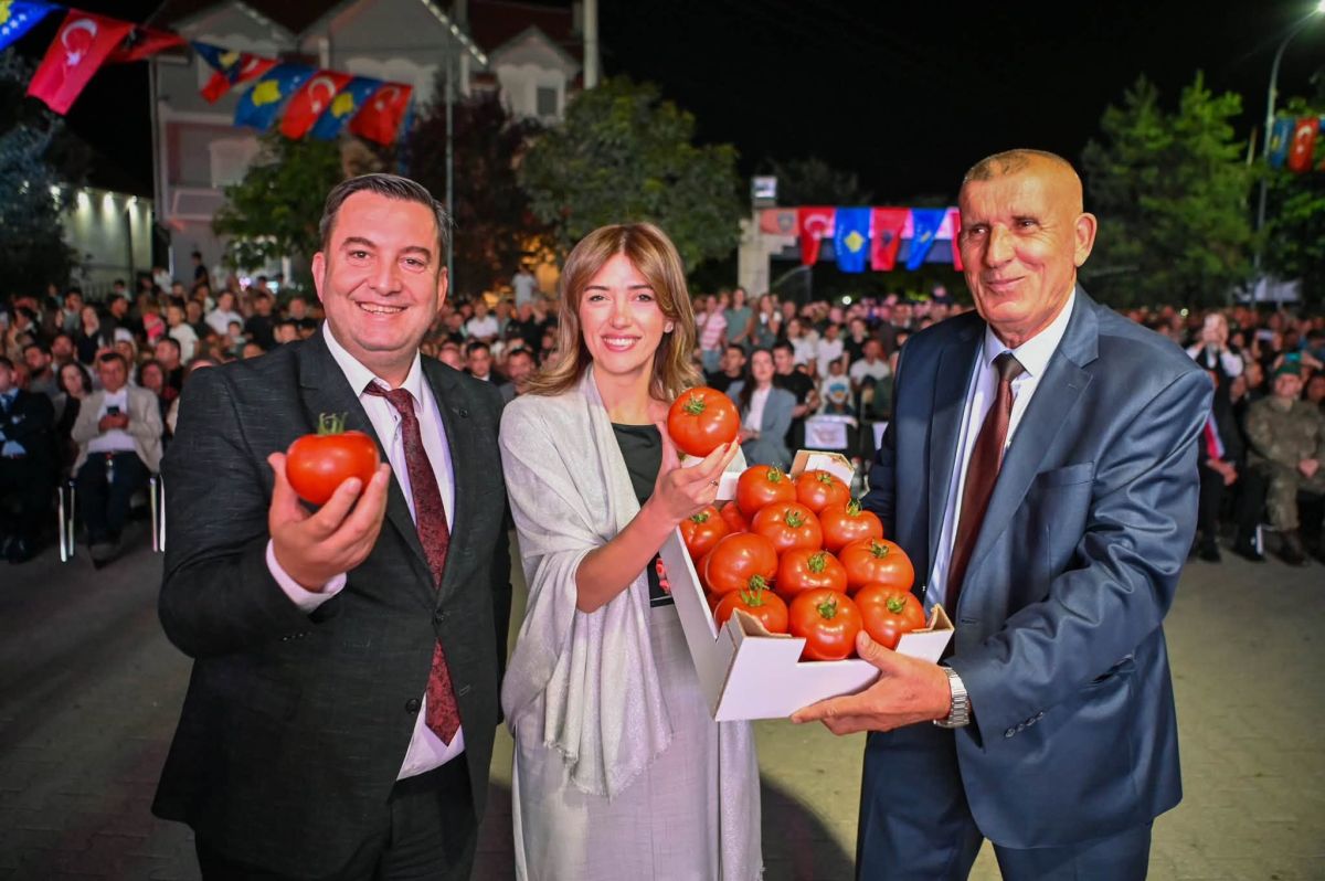 17. Uluslararası Domates Festivali Mamuşa’da Coşkuyla Gerçekleştirildi