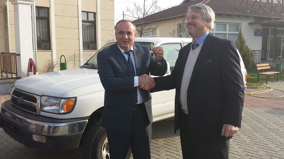 UNMİK'ten Mamuşa Belediyesine Araç Hibe Edildi