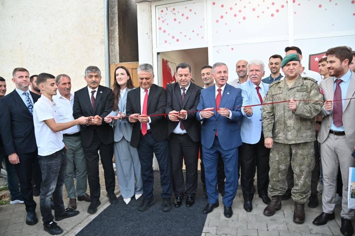 Mamuşa Futbol Kulübü Düzenlenen Törenle Açıldı