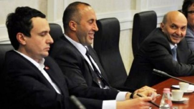 Geniş Koalisyon' Anlaşması Yazıya Döküldü
