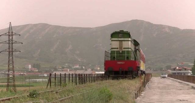 İpek’te Tren Çarpan Bir Vatandaşımız Hayatını Kaybetti