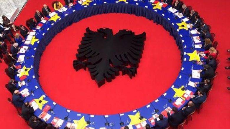 Kosova ve Arnavutluk Hükümetlerinin Ortak Toplantısı Yakında