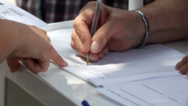 Vizeler Muafiyeti için İlk Günde 300 İmza Toplandı