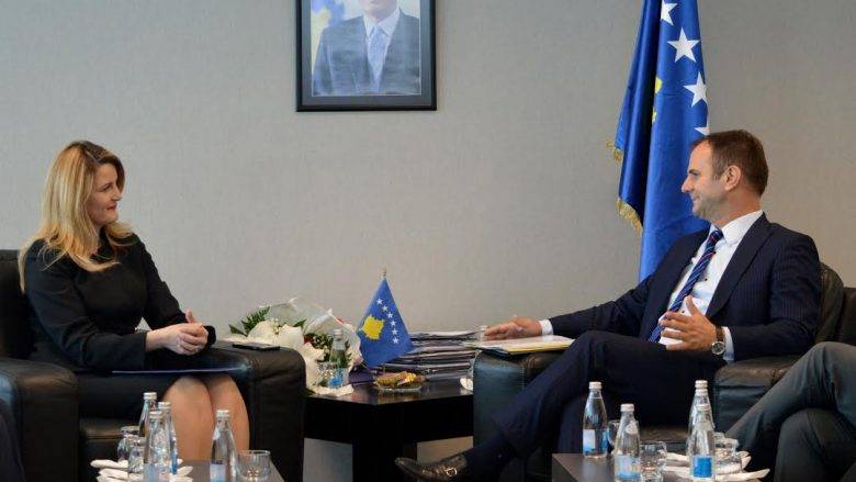 Hoxha, Adalet Bakanı Görevini Resmen Devraldı