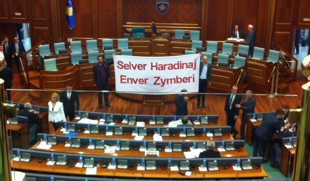 Bankalar Yasası Muhalefet Oyu Olmadan Kabul Edildi