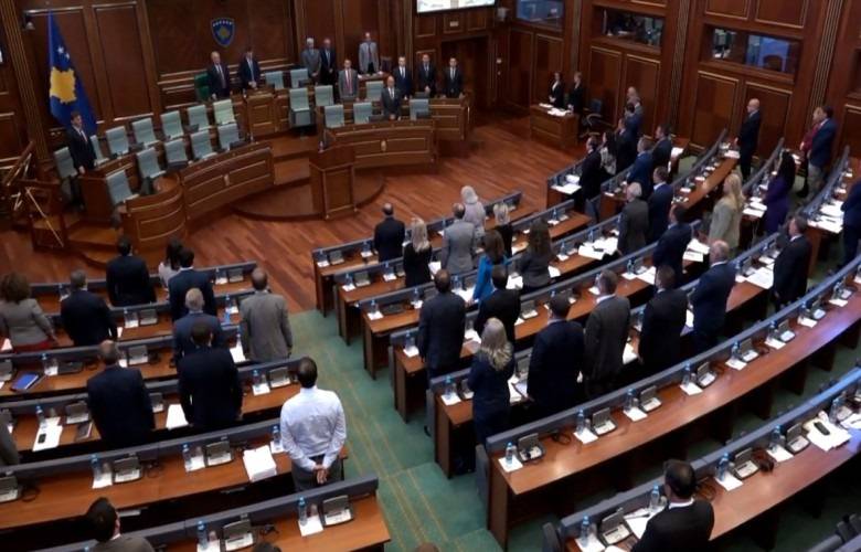 Meclis Toplantısı Hilmi Haradinaj Anısına Bir Dakikalık Saygı Duruşuyla Başladı