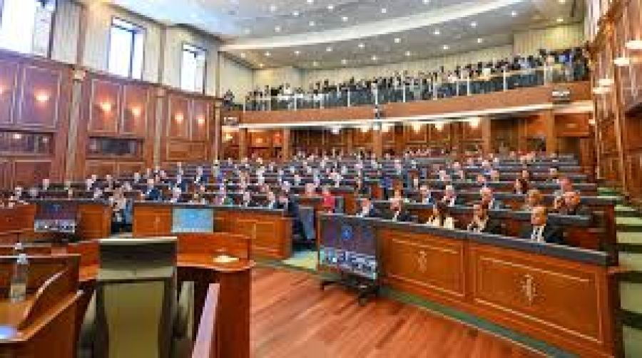 Kosova Meclisi’nde 55. Kez Oluşum Oturumu Devam Ediyor