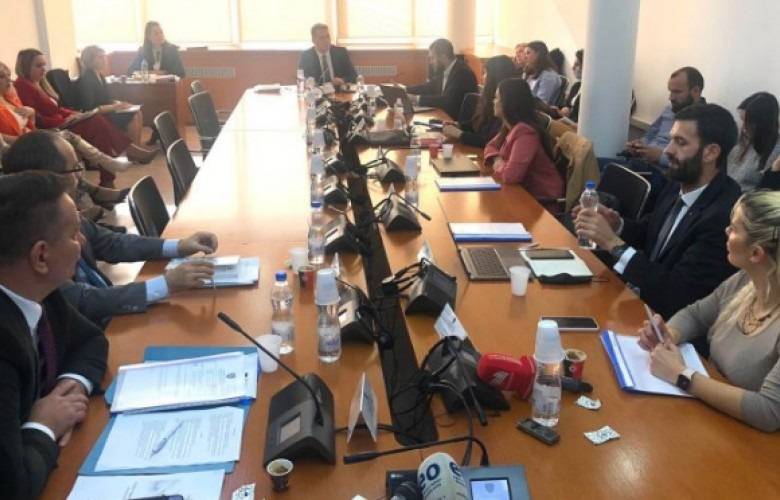 Meclis Dokuz Ayda Maaş ve Yevmiyelere 5 Milyon Euro Harcadı